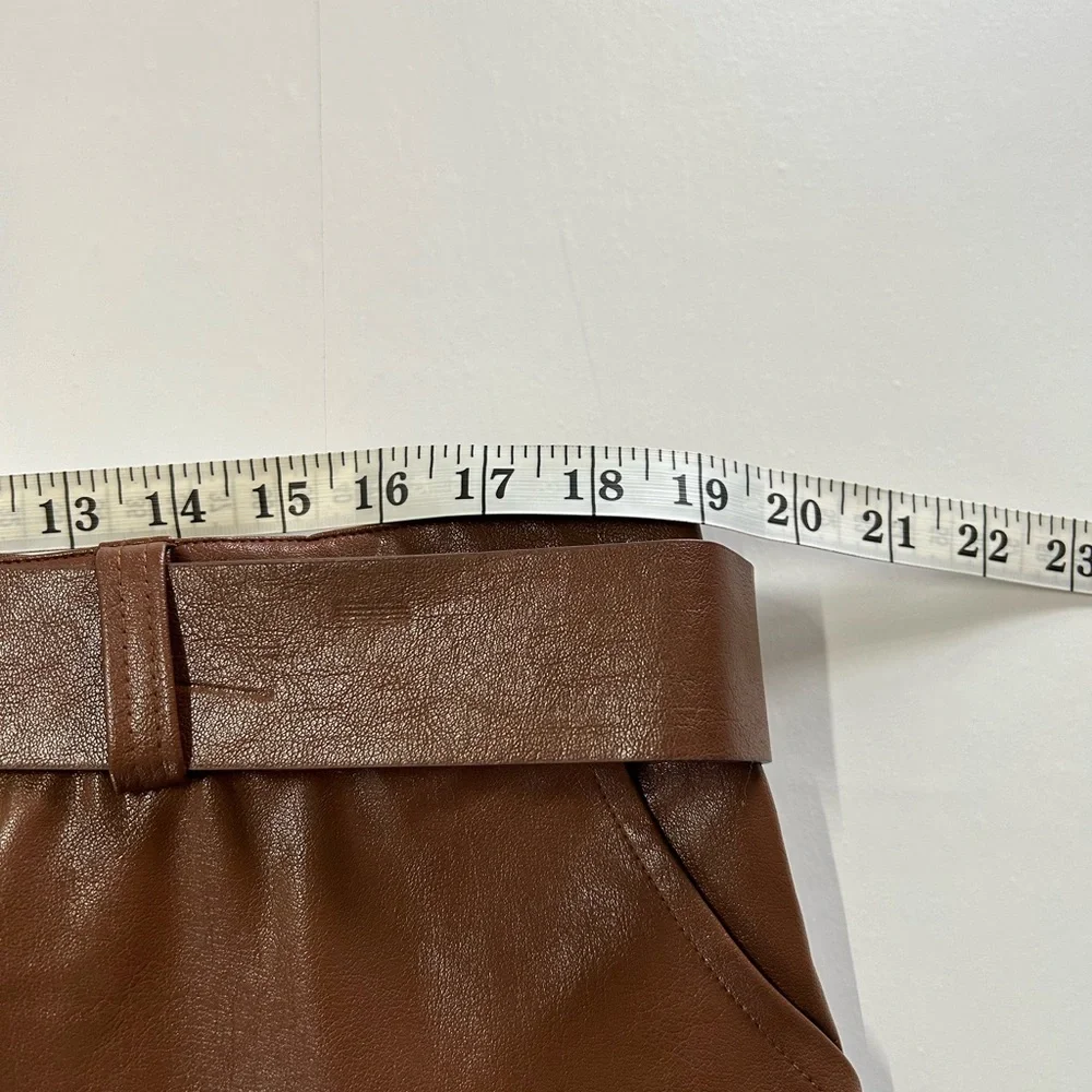 N by Nancy women’s 2XL brown, faux, leather skirt with‎ zip back , matching belt